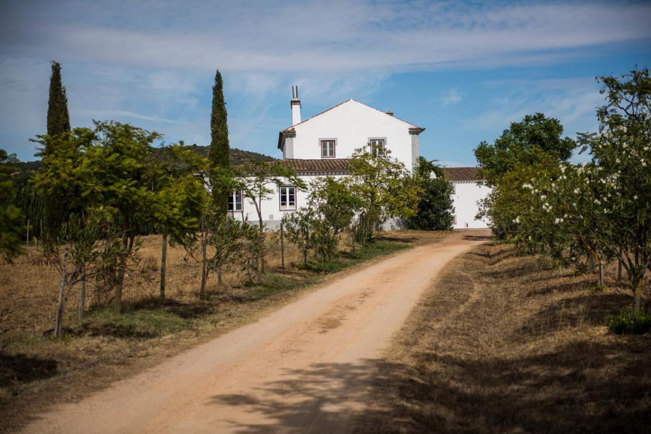 Herdade Dos Alfanges "The Barn" Viana do Alentejo Exterior foto
